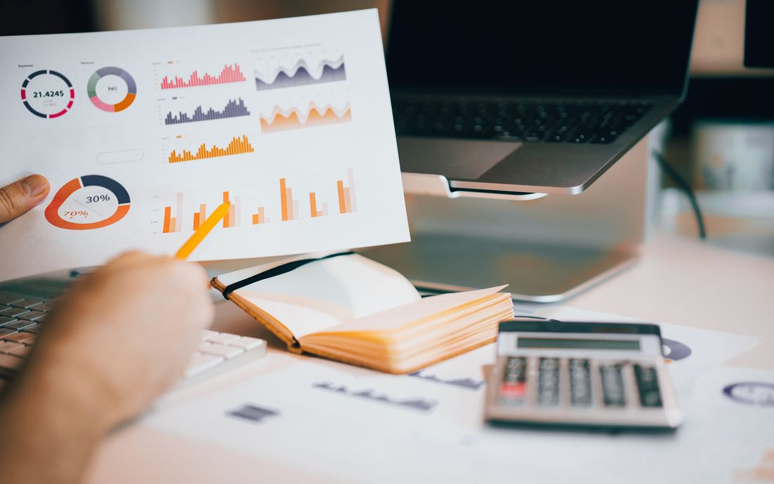 Omborlararo ko'chirish: «yo'ldagi» tovar qoldiqni qanday buzadi